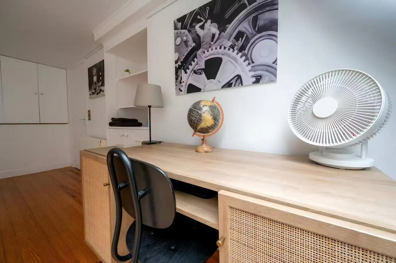 Cozy Artist Loft Apartment Paris